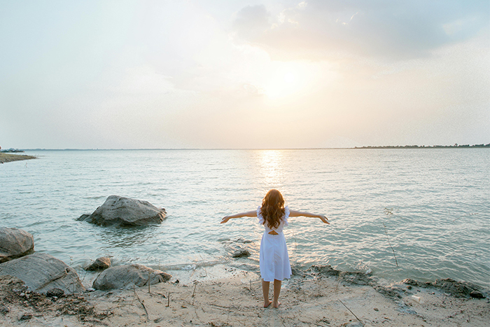 Yeni bir güne umutla başlayan pozitif insan